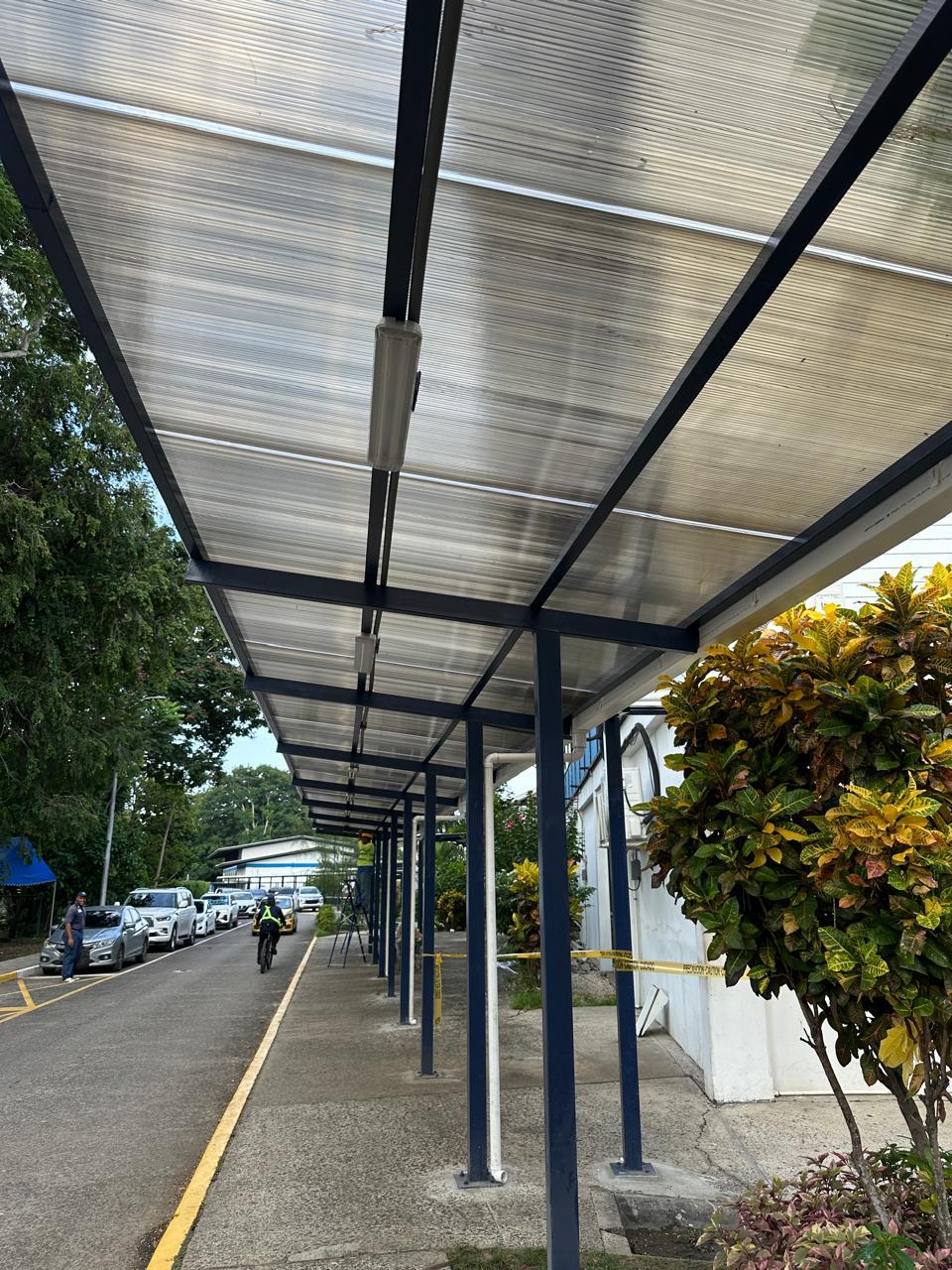 Marquesina construida para la Universidad Marítima Internacional de Panamá